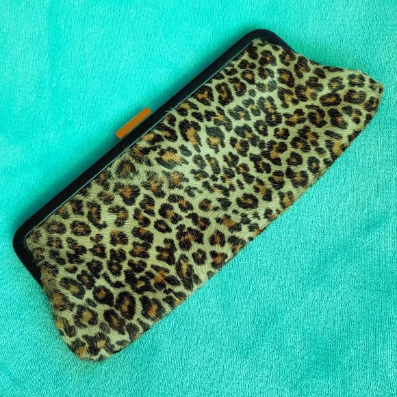 Glamorous vintage Limited faux leopard clutch with built in wallet - Picture 6 of 7